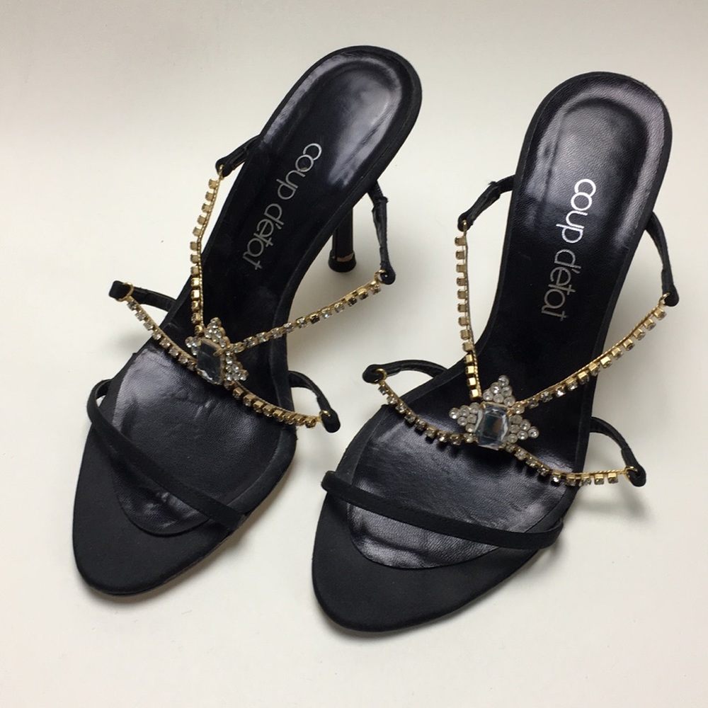 Fancy Rhinestone Pumps